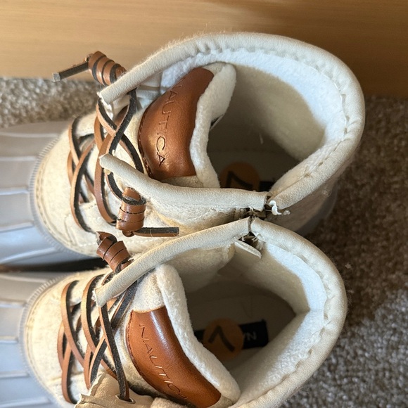 Nautica Quilted Gray and Tan Boots - Picture 3 of 3